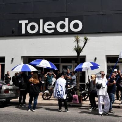 Supermercados Toledo posterga el pago del 60% de los salarios adeudados y los trabajadores de comercio de la Costa profundizan el reclamo