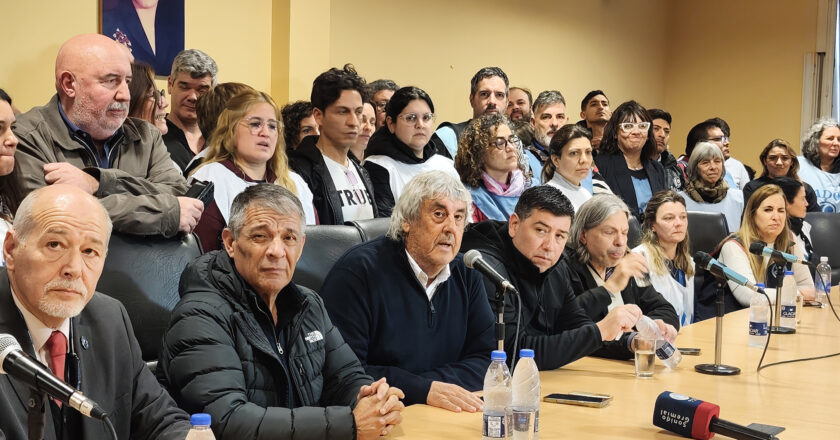 En reclamo por la apertura de paritarias los gremios de docentes de la CGT convocaron a un Plan Nacional de Lucha