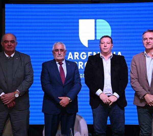 Sindicalistas y empresarios pyme convocaron a reconstruir el diálogo por la producción y el empleo: «No vemos proyectos para la industria ni el comercio»