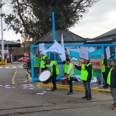 Protesta de los Jerárquicos de la Recolección de Residuos por persecuciones antisindicales en la empresa Nittida