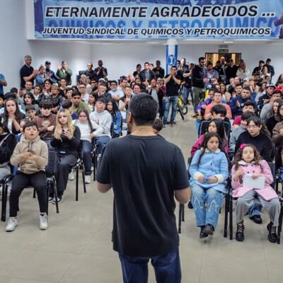 «Premiamos tu esfuerzo»: Químicos reconocieron a 75 hijos e hijas de afiliados por su destacado desempeño escolar