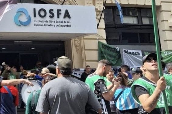Entre denuncias de corrupción y 600 despidos inminentes, ATE protesta mañana en la ex IOSFA, la obra social de las Fuerzas Armadas