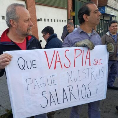 Vaspia apagó su último horno y autorizó a los trabajadores a vender el bronce que usaban de materia prima: les deben dos meses de salario
