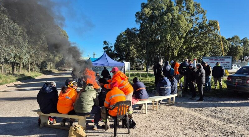 Galasur avisa que insistirá en los despidos y los mineros avisan que ya se perdieron 400 empleos en Olavarría