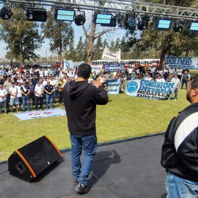 En la previa de las elecciones, Aveiro reunió a mil químicos: «Estamos de pie, firmes y organizados para defender nuestro convenio, nuestras paritarias y nuestros puestos de trabajo»