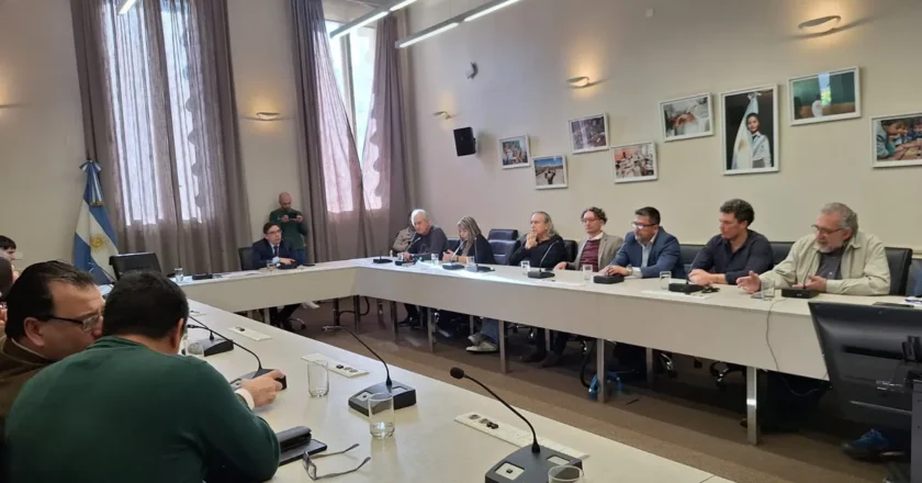 Mientras incumple la ley de financiamiento y mantiene la presión sobre la Justicia, el Gobierno convocó a paritarias a los gremios de universidades