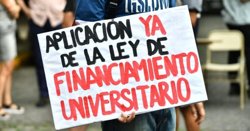 La Justicia intimó al Gobierno y le dio 5 días para actualizar salarios y becas y cumplir con la Ley de Financiamiento Universitario