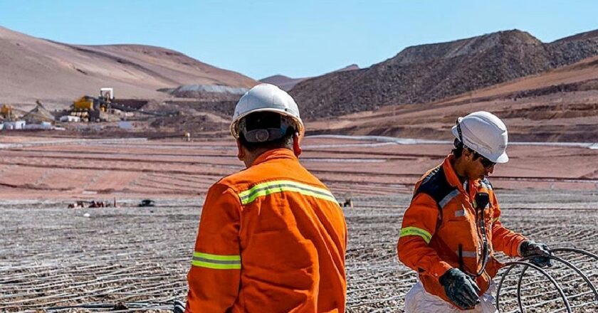 Según la UBA, ocho de los diez sectores económicos que más crecen en la Argentina no generan empleo