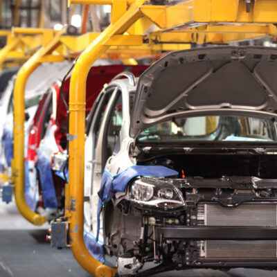 Alarma por los empleos: la producción automotriz volvió a caer dos dígitos en agosto y acumula un desplome del 17% en el año