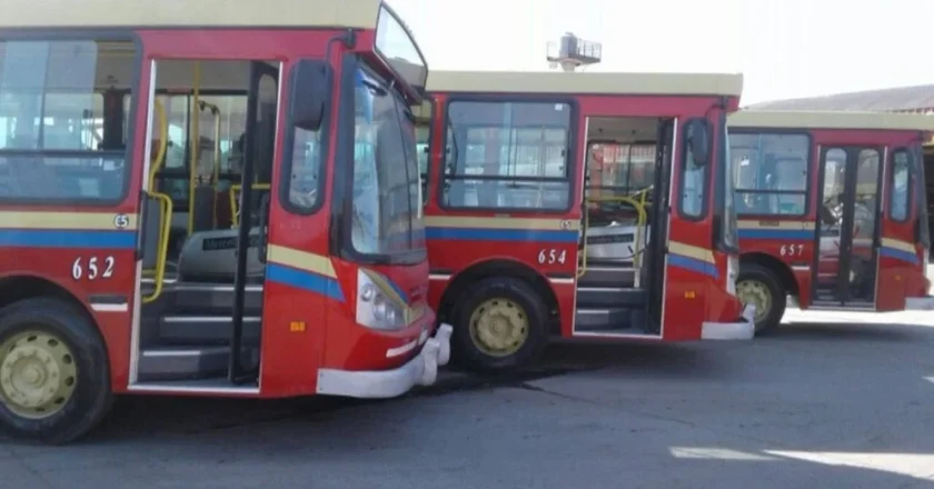 Moreno: Empresarios advierten que la exigencia de colectivos 0 km y que realicen obras viales «es inviable», la UTA reclamó continuidad laboral y la licitación abre en dos días
