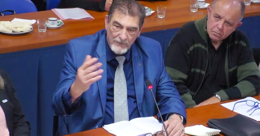 El rector de la UTN advirtió que «el 52% de los NODOCENTES y el 46% de los docentes de universidades están endeudados»