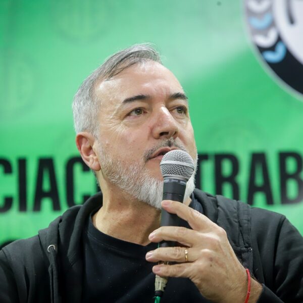 ATE manifestó su rechazo al plan de retiros voluntarios en la Administración Pública: «Venían a destruir el Estado, pero antes de que terminen tenemos que destruirlos a ellos»