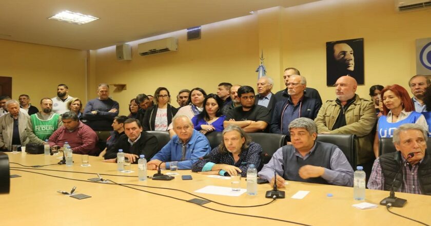 La CGT llamó a participar en la Quinta Marcha Federal Universitaria este jueves y se pronunció «en defensa de las universidades»