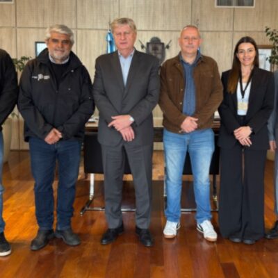 Walter Correa llevó la agenda laboral bonaerense a La Pampa: reunión con Ziliotto y cierre del congreso de FOEESITRA