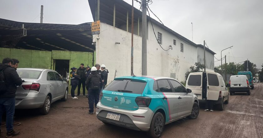Trabajo rescató a 14 víctimas de trata laboral en Tortuguitas en una planta clandestina de baterías de plomo