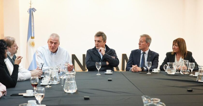 En plena disputa por la recomposición salarial y presupuestaria, los rectores de universidades nacionales recibieron a Massa