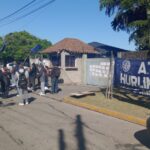 Laboratorios Valmax: la audiencia fracasó, enviaron telegramas para pagar solo el 50% de la indemnización y los trabajadores cortan la calle