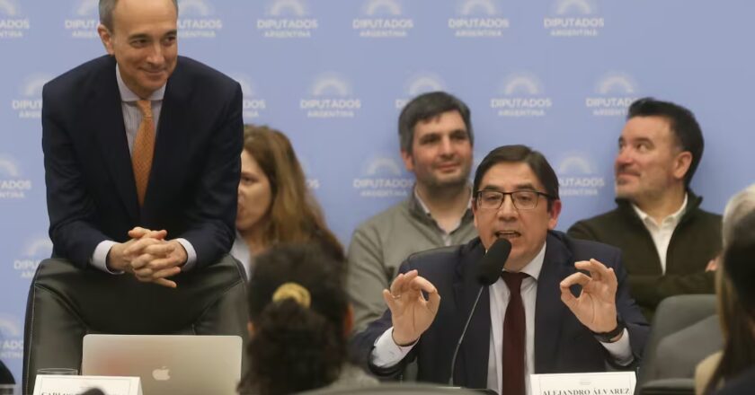 Alejandro Álvarez dijo que las universidades «no están desfinanciadas»: «Los sindicatos coordinan los paros para tener fines de semana largos»