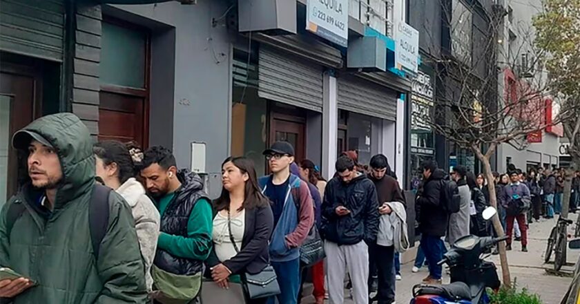 A siete meses de la reforma laboral, el empleo formal privado cayó por 14º mes consecutivo: se perdieron 12.500 puestos en julio