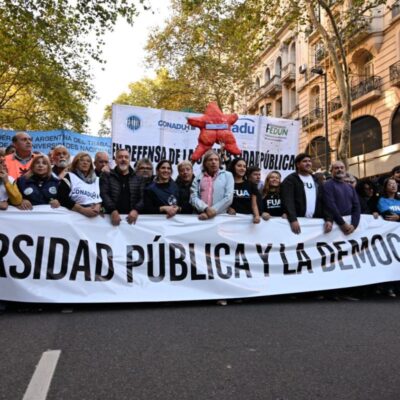 Las gremios universitarios y los rectores repudiaron la represión en la Quinta Marcha Universitaria