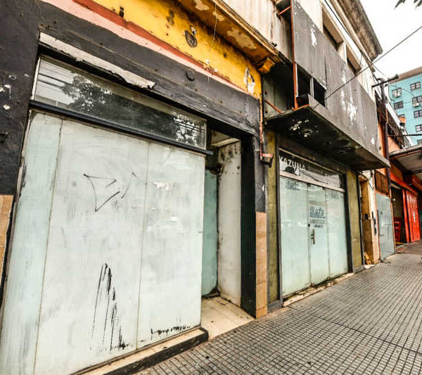 En julio cerraron 948 empresas y ya son más de 32 mil desde la asunción de Javier Milei
