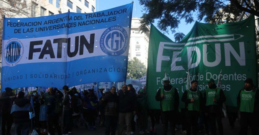 Con cuatro paros por delante, docentes y nodocentes retoman el plan de lucha tras la Marcha Federal Universitaria