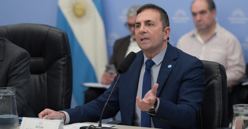 Cordero, en el Congreso: «En noviembre de 2023 el promedio del salario en Argentina era de 500 dólares. Hoy es de 1500 dólares»