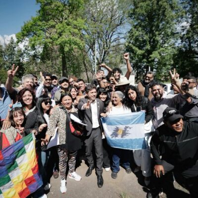 El sindicato de municipales SEOM respaldó la candidatura presidencial de Kicillof para 2027 y le entregó un documento para «un nuevo Jujuy»