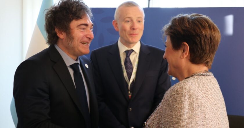 Aunque la Reforma Laboral ya muestra su fracaso, el FMI le pidió a los libertarios «mejorar la flexibilidad del mercado laboral»
