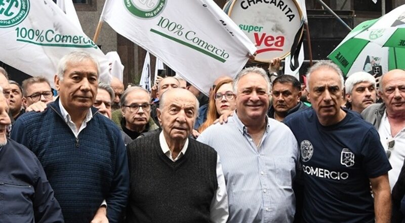 Cavalieri se sumó a la movilización de la CGT y destacó: «Unidad, compromiso y participación»