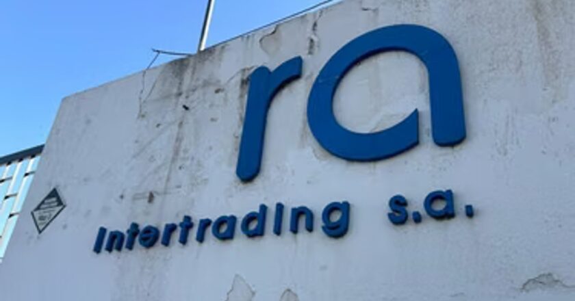 Catamarca: Denuncian retiro de máquinas y ofrecimiento de retiros voluntarios en una textil inaugurada con apoyo de Jalil
