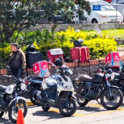 Rosario busca crear refugios para los 9.000 repartidores de aplicaciones que trabajan en la ciudad