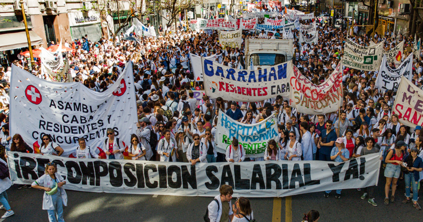 Residentes y concurrentes de CABA vuelven a parar y marchan al Ministerio de Salud por salarios que no cubren la canasta básica