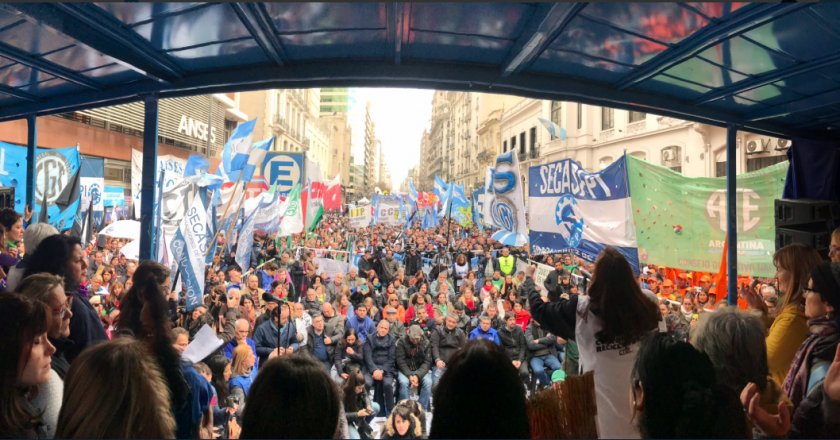 Las trabajadoras salieron a la calle y movilizaron a ANSeS a reclamar por los engaños de la prórroga