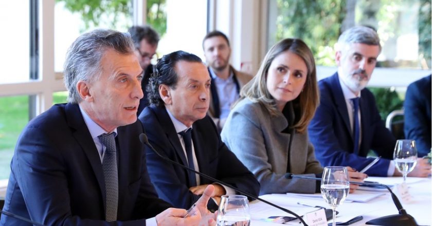 El Gobierno ya no esconde la reforma laboral y avisó que hay que «acelerar» los tiempos