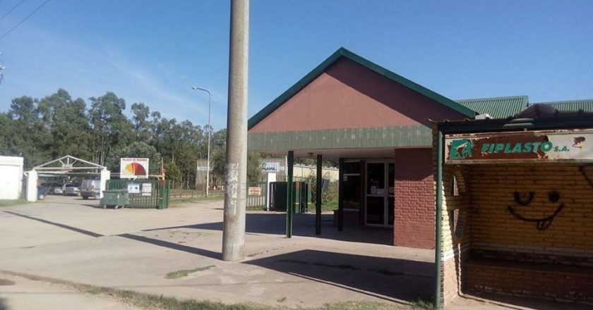 La fábrica de muebles Fiplasto suspenderá a sus 350 empleados una semana por mes