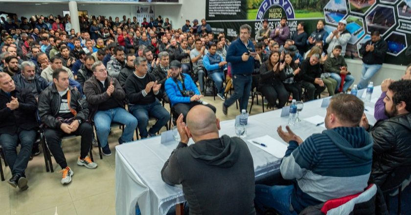 Se tensan las paritarias de los Químicos y el gremio lanza asambleas de dos horas por turno