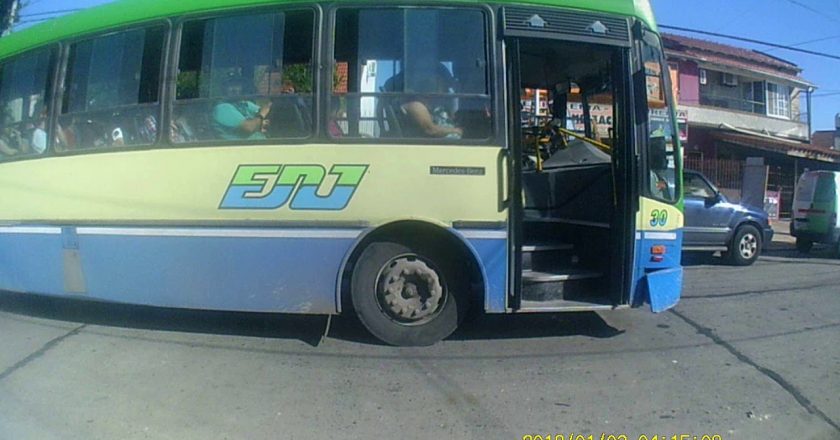 Por otro ataque a un chofer paralizan la línea 247
