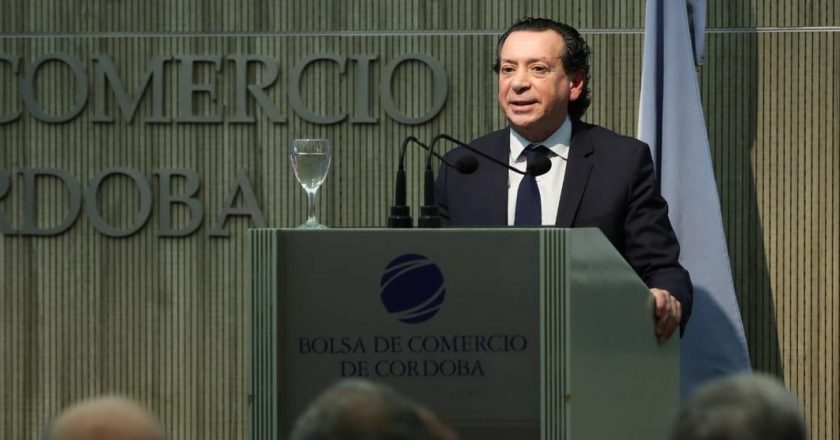 Un día antes de mostrarle la letra chica al gremialismo, Sica dijo que el acuerdo con la UE es «muy equilibrado»