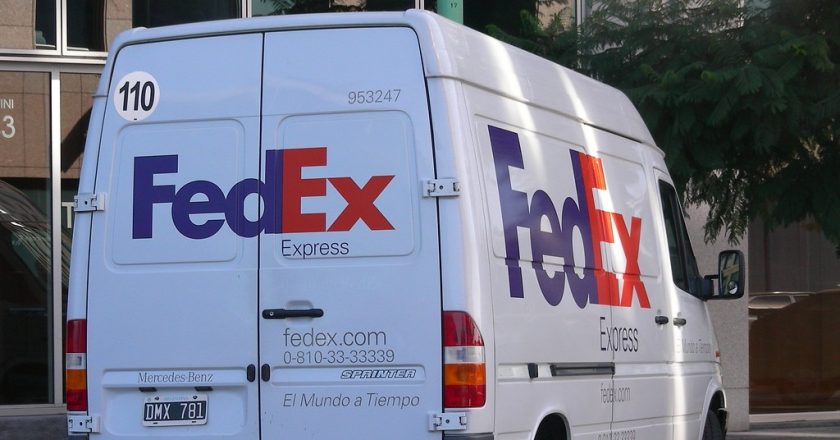 Moyano le ganó una a Macri y abrochó el encuadre de los trabajadores de logística de FedEx