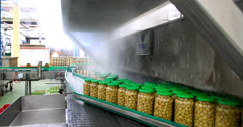 Para evitar despidos, reducen la jornada laboral en la alimenticia El Alto