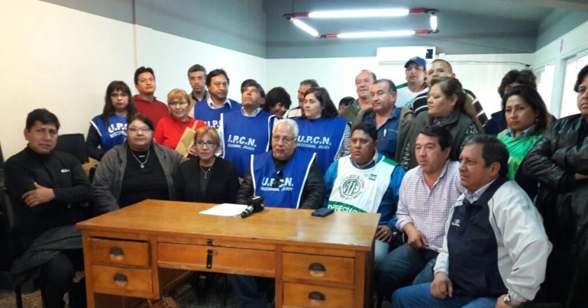 Estatales jujeños le piden a Morales que reabra la paritaria