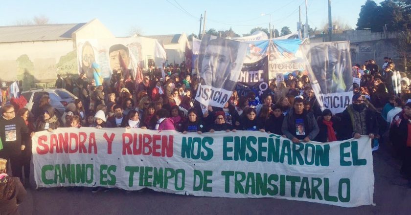 Miles de docentes marchan en Moreno para pedir justicia por Sandra y Rubén