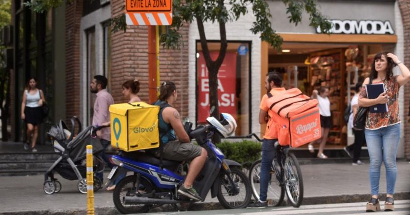 La justicia ordenó suspender la actividad de Rappi, Glovo y Pedidos Ya