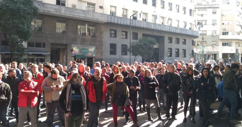 Quite de colaboración y estado de alerta nacional de los viales en rechazo a la «reducción salarial»