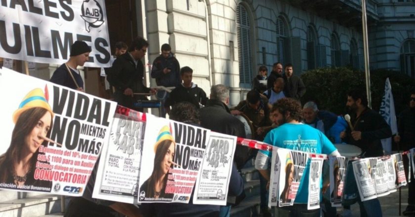 Los judiciales vuelven a parar y le piden a Vidal que los escuche