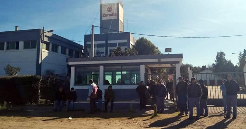 Despedidos de Zanella San Luis denunciaron que la firma prepara el cierre y que la UOM los «dejó tirados»