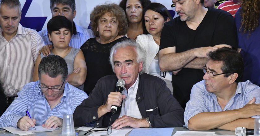 «Haber derrotado a Macri en las PASO es un triunfo de la organización y de la lucha de la clase trabajadora»