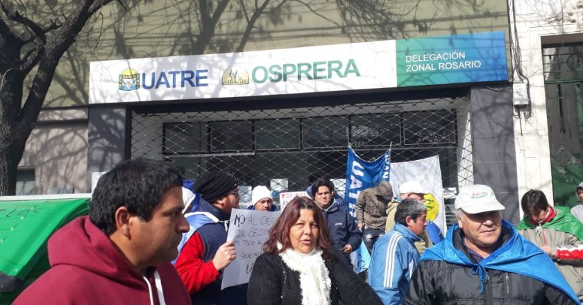 Peones rurales se movilizaron para denunciar fraude en las elecciones del principal socio gremial de Macri