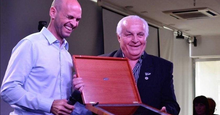 Estibadores amenazan con paralizar todos los puertos del país si Aparicio interviene el SUPA para dárlselo a los empresarios